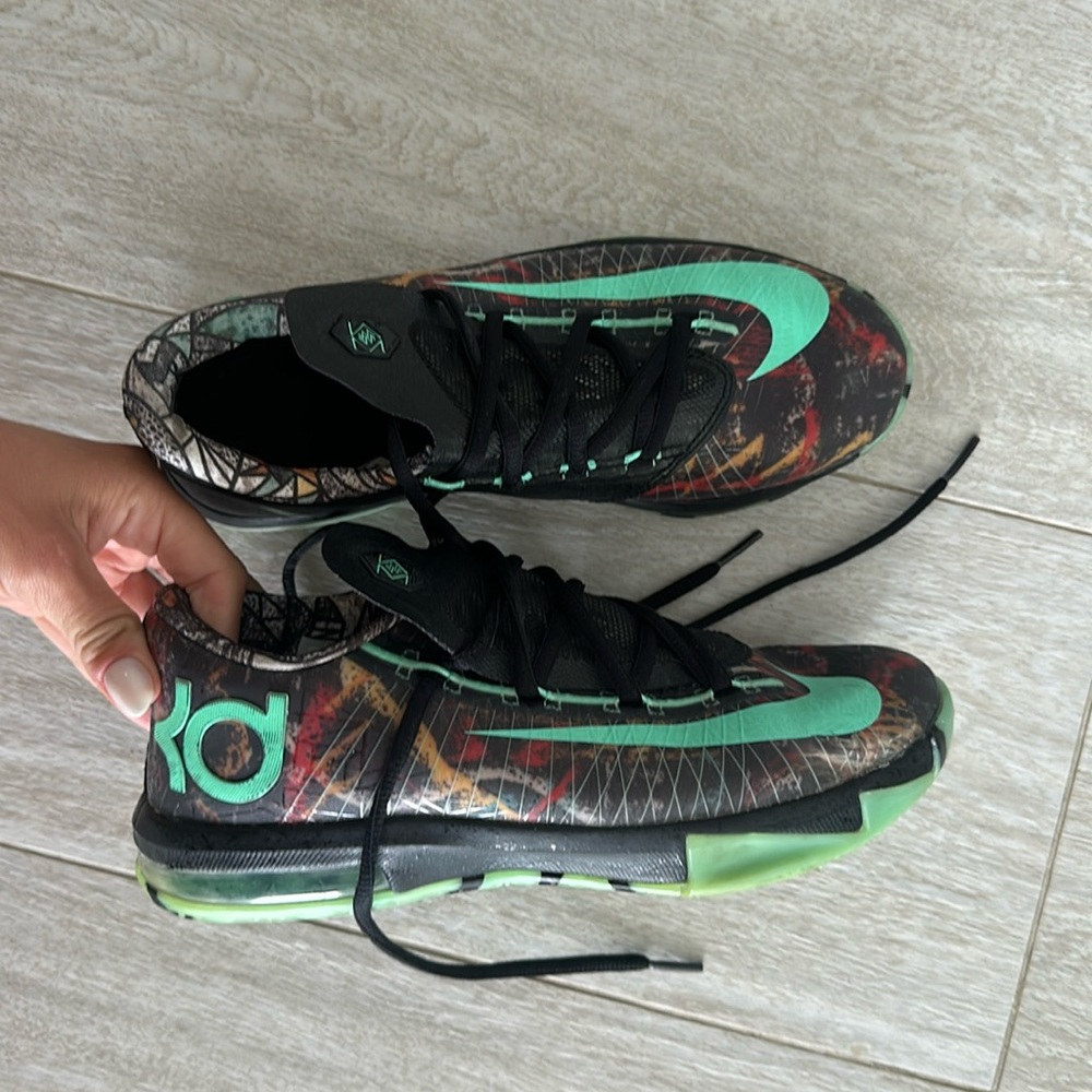 Exclusive Nike KD sneakers! Youth size 5 / women’s 7